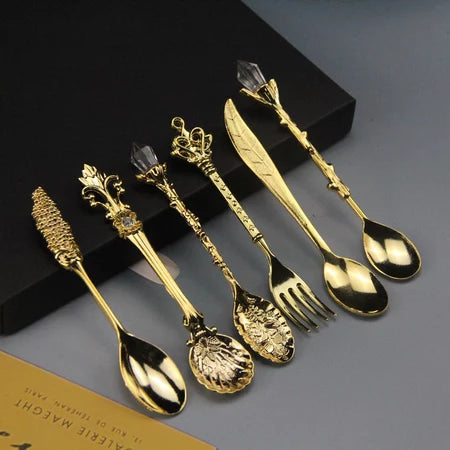 Conjunto 6 Colheres Vintage para Café e Sobremesa – Liga de Zinco Esculpida